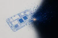 Esquema técnico de una placa lógica de iPhone que se deshace en fragmentos de datos que se pierden en la oscuridad, metáfora de la filtración