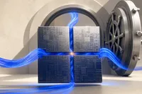Cuatro dies de silicio unidos borde con borde formando una placa mayor, con cintas de datos cobalto atravesándolos y la puerta de una bóveda abierta detrás.